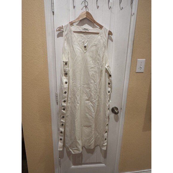 Madewell Dresses & Skirts - NWT Madewell Cream Cotton Boho Maxi Dress - Size 2X Side Button